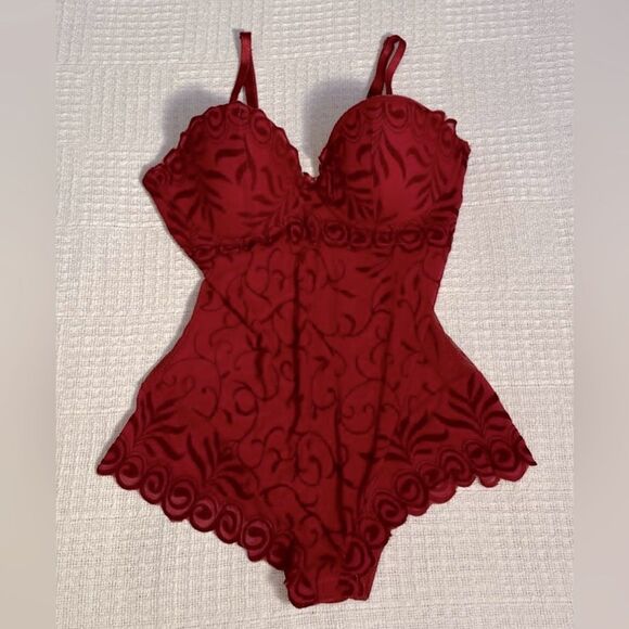 NWT! VINTAGE FREDERICK'S OF HOLLYWOOD DEEP RED BODYSUIT, Large - Picture 1 of 6